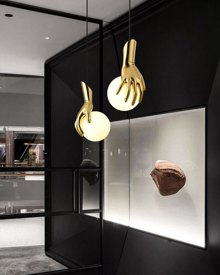 WOMO Main Tenant Globe Suspension en laiton-WM2152
