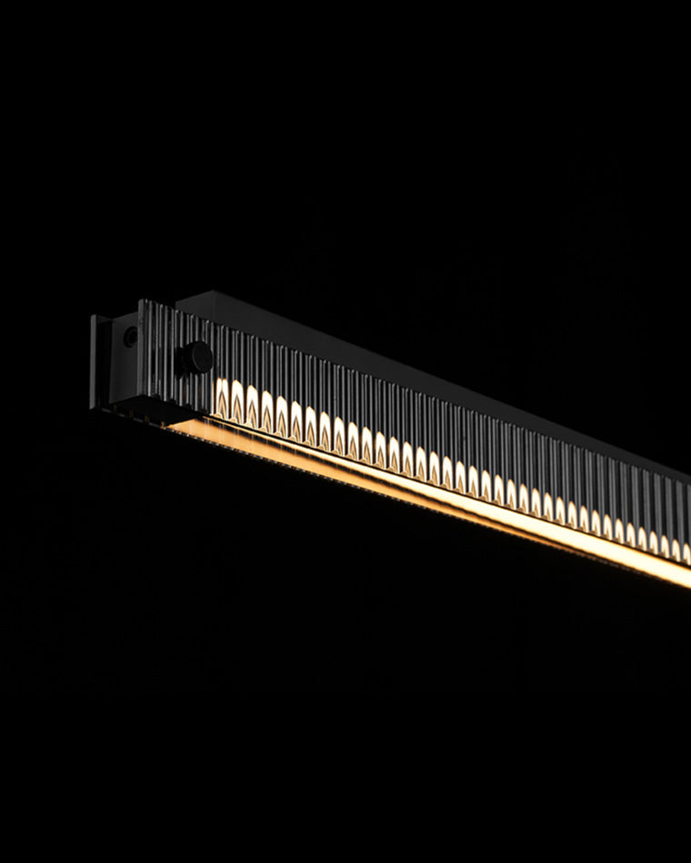 Suspension linéaire en verre cannelé noir WOMO-WM2310