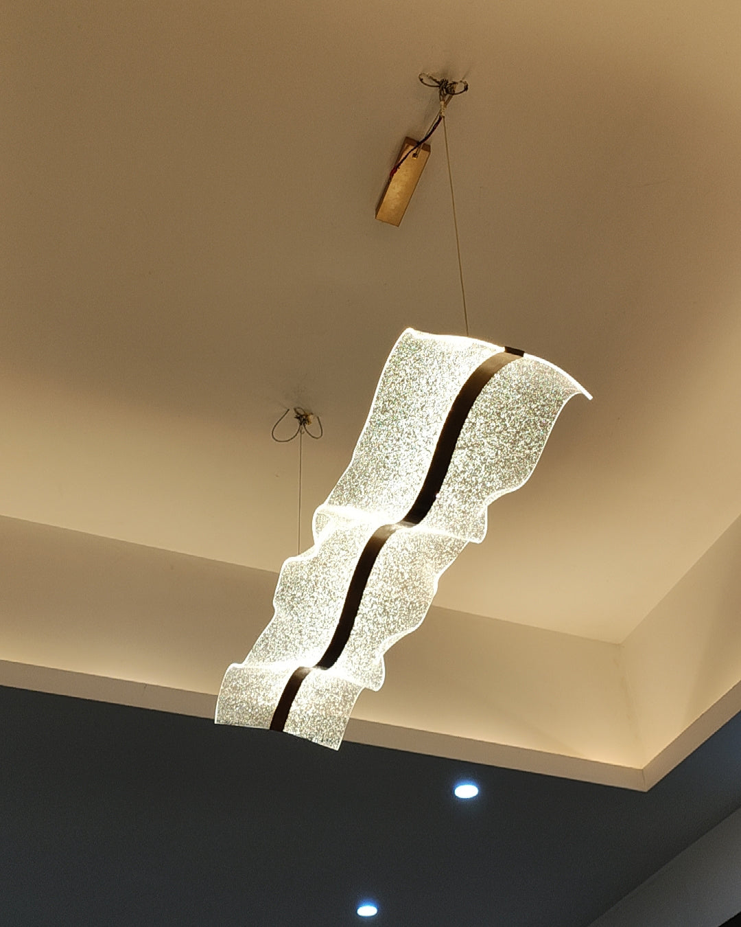 Lustre acrylique WOMO Wave Ribbon-WM2596