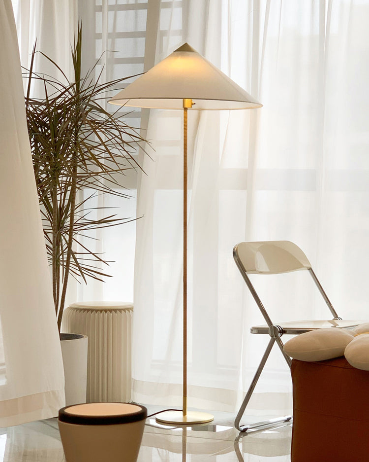 Lampadaire à cône en tissu rotin WOMO-WM7095