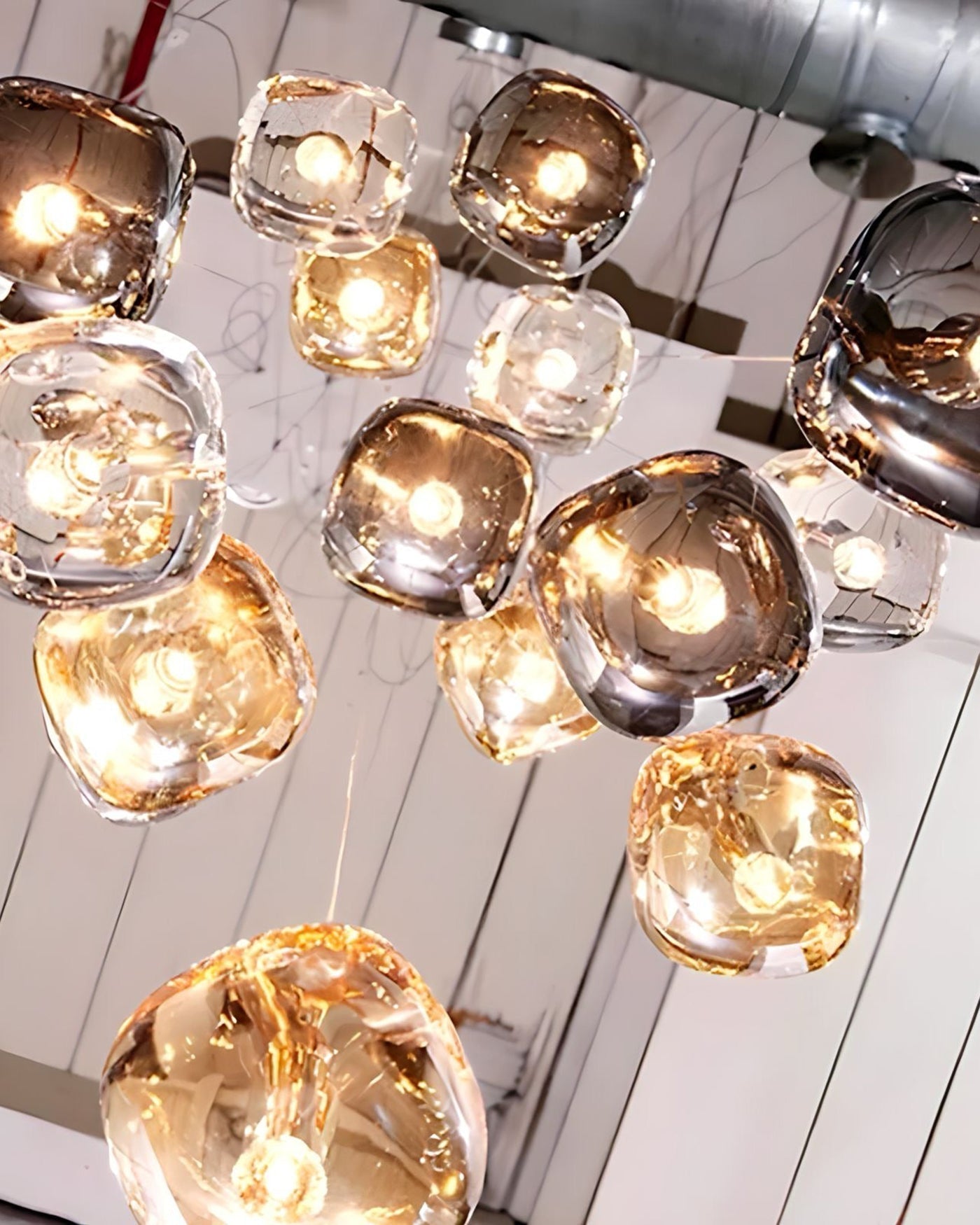 Lustre multi-pendentifs en verre coloré WOMO-WM2111