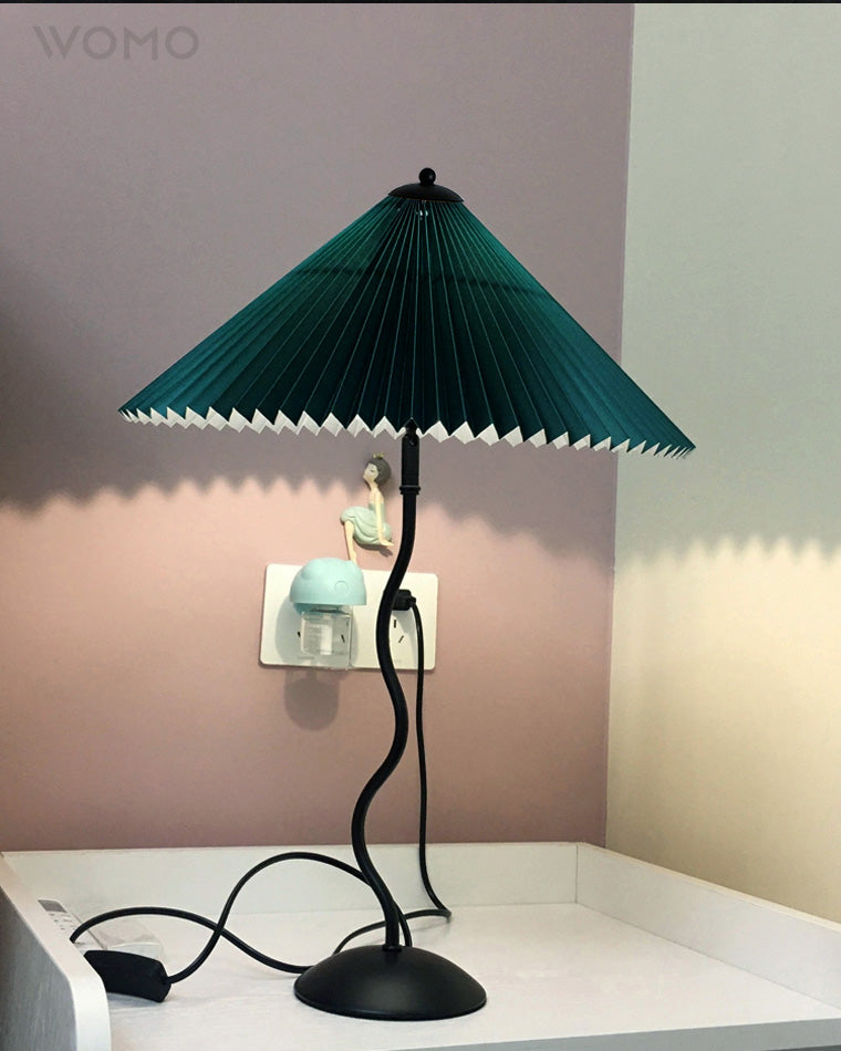 Lampe de table plissée ondulée WOMO-WM8001