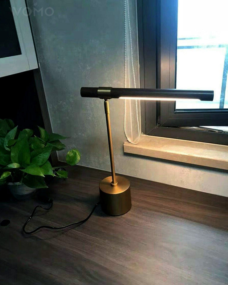 WOMO Lampe de table en porte-à-faux en noyer-WM8010